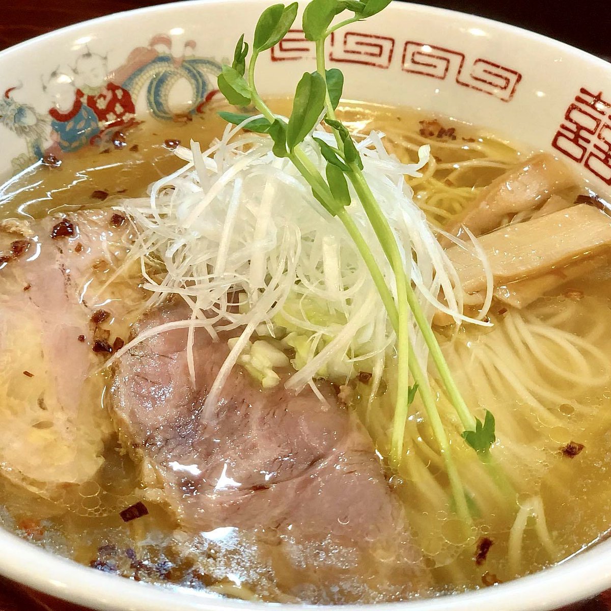 RamenSchool's tweet photo. 明日10月20日(日)は特別営業で2年ぶりに「支那ソバ」が登場します♪ご飯ものは「ミニ肉そぼろ丼」です！皆様のご来店お待ちしております！※「支那ソバ」限定50食(売り切れ次第終了)
営業時間Open11:00~14:00close #五ノ神精肉店 東京都あきる野市小川東3-9-13 #ラ塾 #rajuku #rajukuinthehouse https://t.co/WNLuHF0t4y