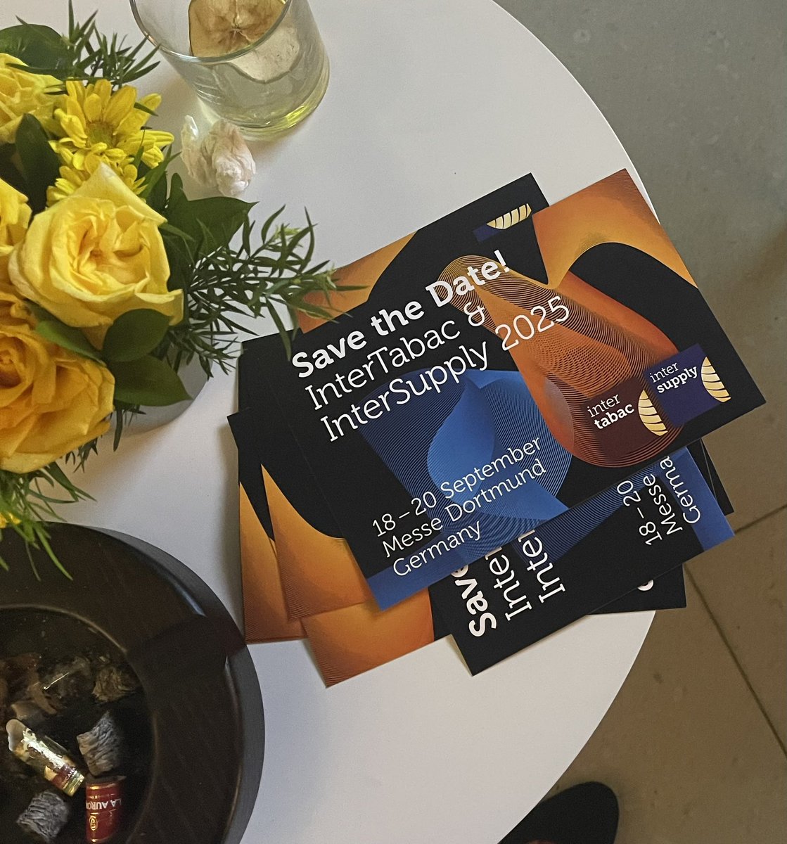 GermanAmbDR's tweet image. #Alemania es uno de los mercados más importantes de exportación del #tabaco dominicano y la feria #Intertabac en #Dortmund 🇩🇪 es la más grande del sector. Presente en “Humos en la ciudad” en el nuevo @HyattCentric.
🇩🇪🇪🇺🤝🇩🇴