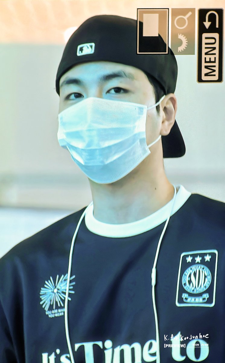241019 ICN #준회 🖤

책을 빠진 남자 😗

#구준회 #ジュネ #JUNHOE
#iKON #아이콘 #JU_NE
<a href="/JUNE_GOZARU_JP/">JU-NE JAPAN OFFICIAL</a>