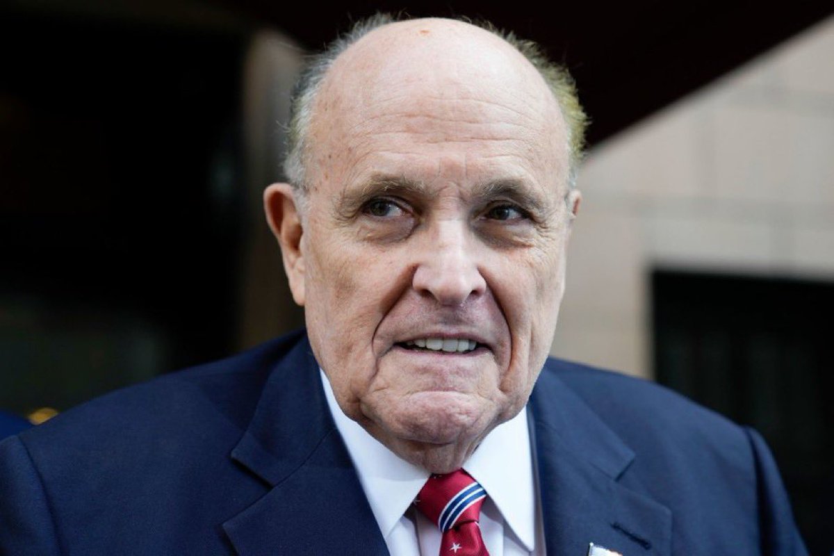 allenanalysis's tweet photo. 🔥Rudy Giuliani is facing the sale of his properties in New York and Florida to settle a $148 million defamation lawsuit.

Similar to Alex Jones, his assets will be liquidated. I hope the big lie was worth it. https://t.co/4aZjhOpPGg