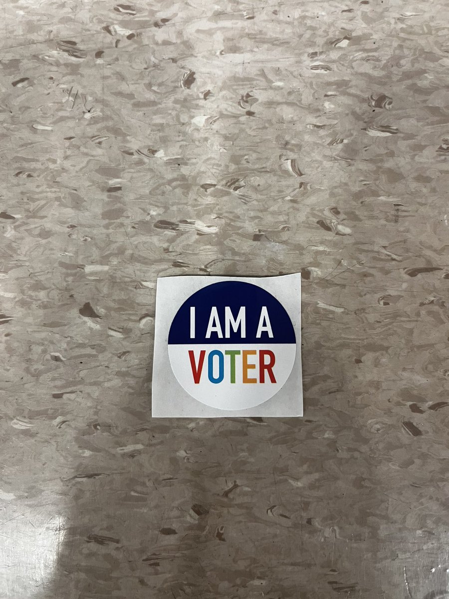 wahgee88's tweet photo. Successful Student Vote at Bothwell Elementary. #bcpoli #studentvotebc @CIVIX_Canada https://t.co/YfYprgWaos