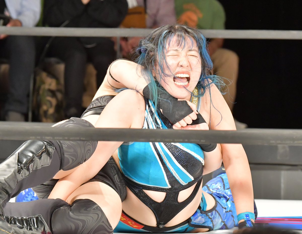 dasadasaotoko's tweet image. 仙女 仙台PIT大会
#SENJO
#SpikeNishimura
②
余談ですが、スパイク選手のステッカーは気軽に買える500円でした。