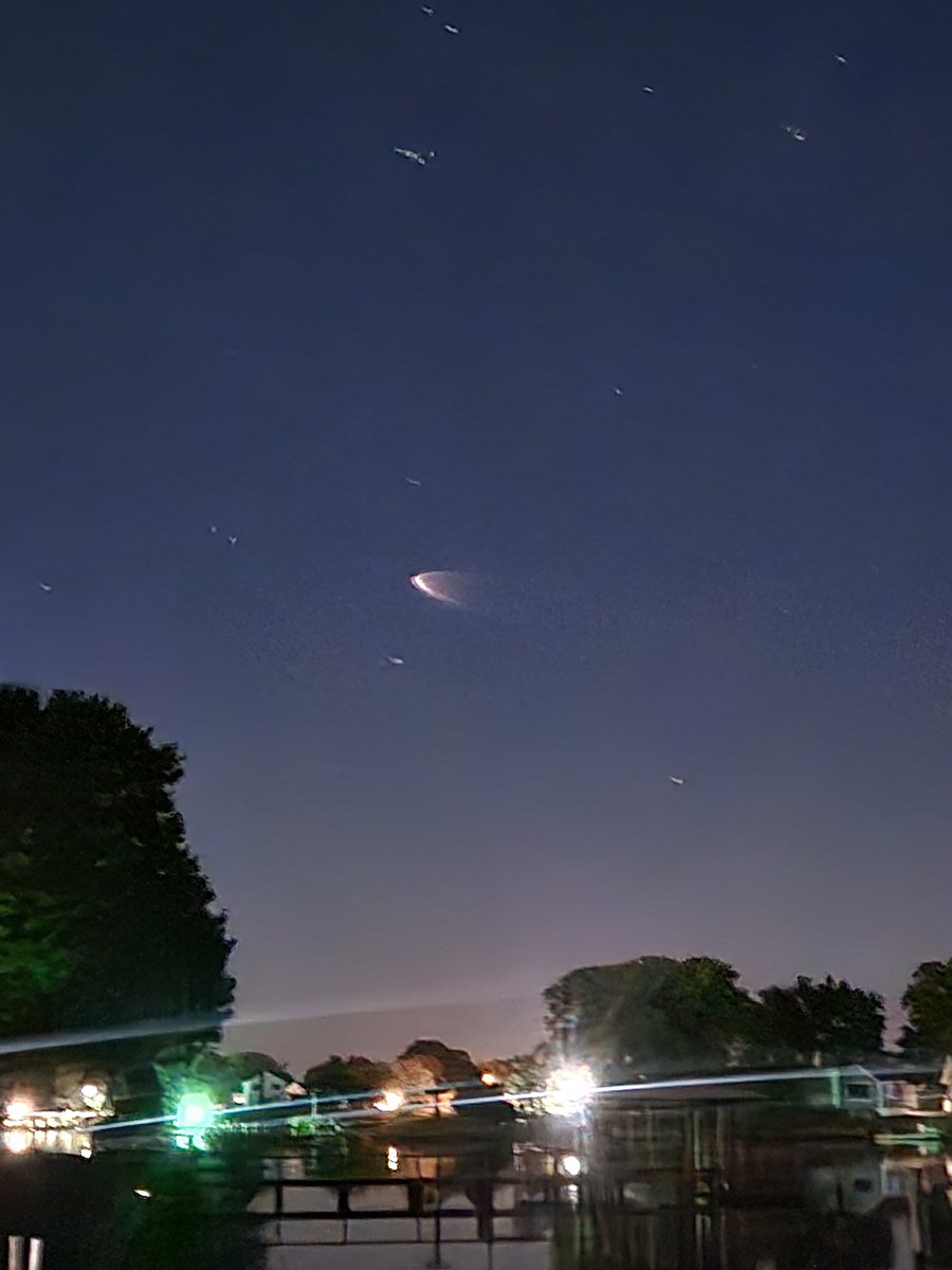 Comet watching tonight and got a bonus catching <a href="/SpaceX/">SpaceX</a> Falcon 9 from Maryland.