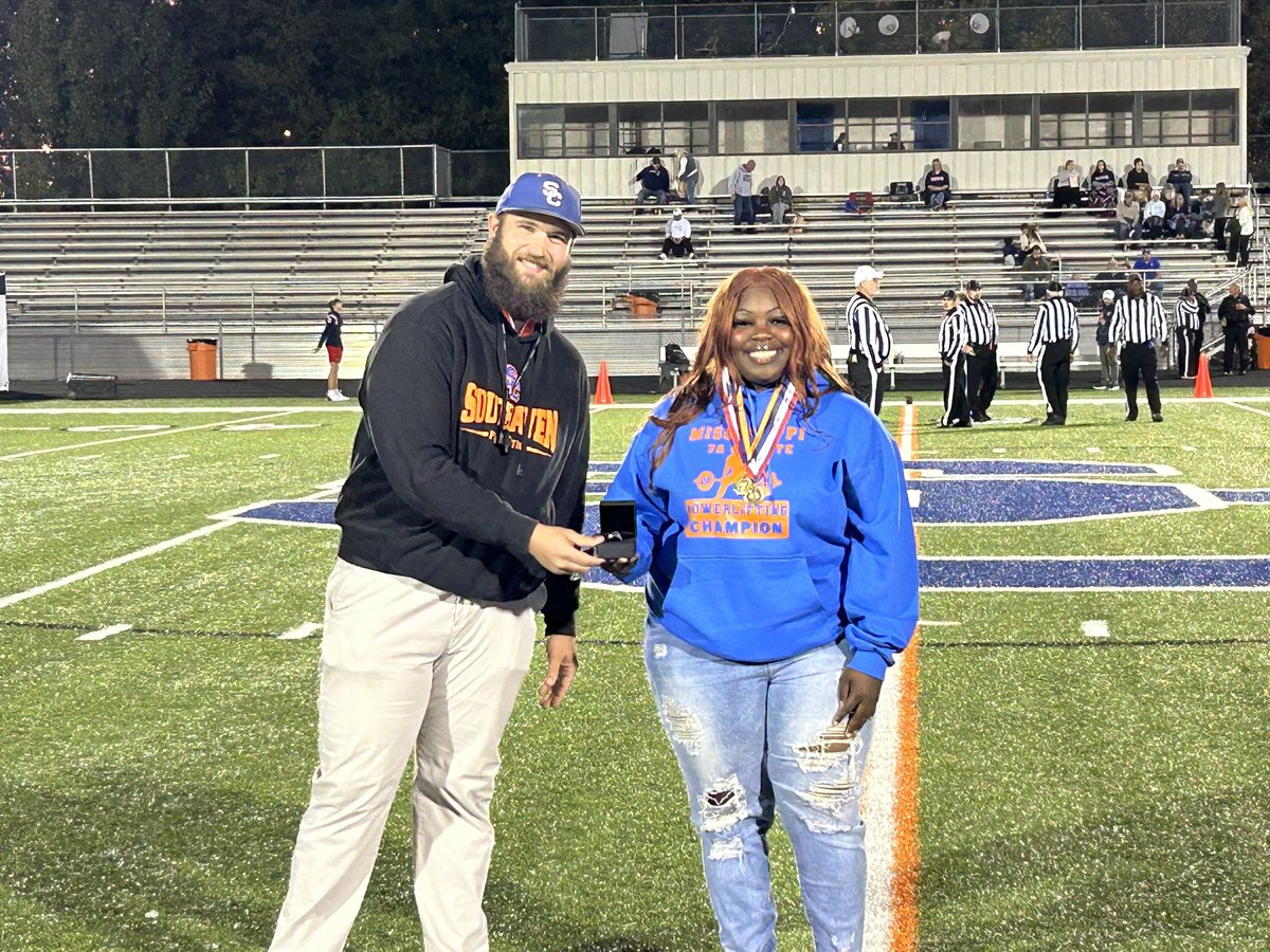 7A State Champion powerlifter Taylor Smith