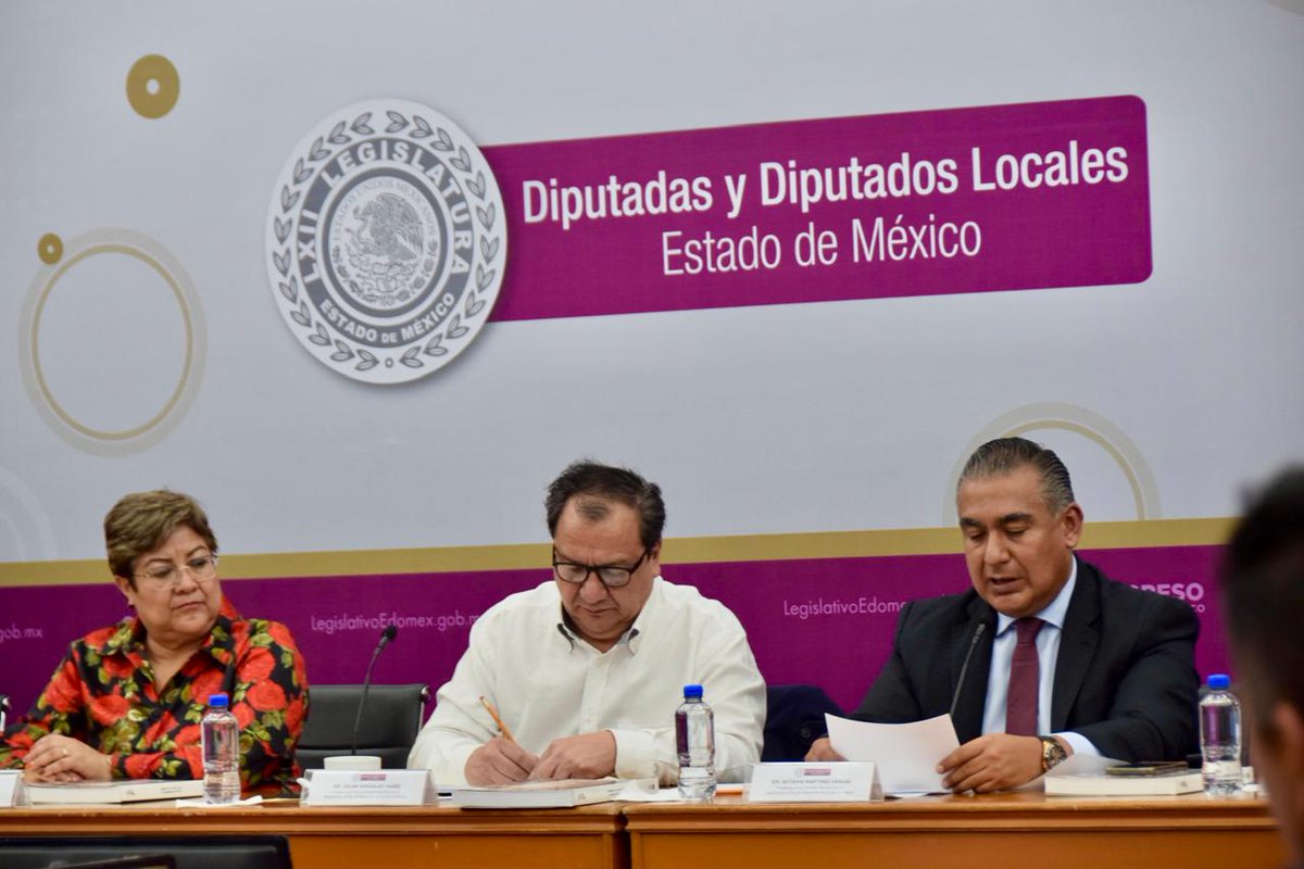 ContraloriaGEM's tweet photo. #Hoy | Hilda Salazar Gil, Titular de la ContraloríaEdoméx presenció en el @Legismex, la instalación de la Comisión Especial de Seguimiento del #PDEM 2023-2029, cuyo eje1: “Cero corrupción y gobierno del pueblo y para el pueblo", reafirma nuestro compromiso con #ElPoderDeServir. https://t.co/vSACwwKvxR