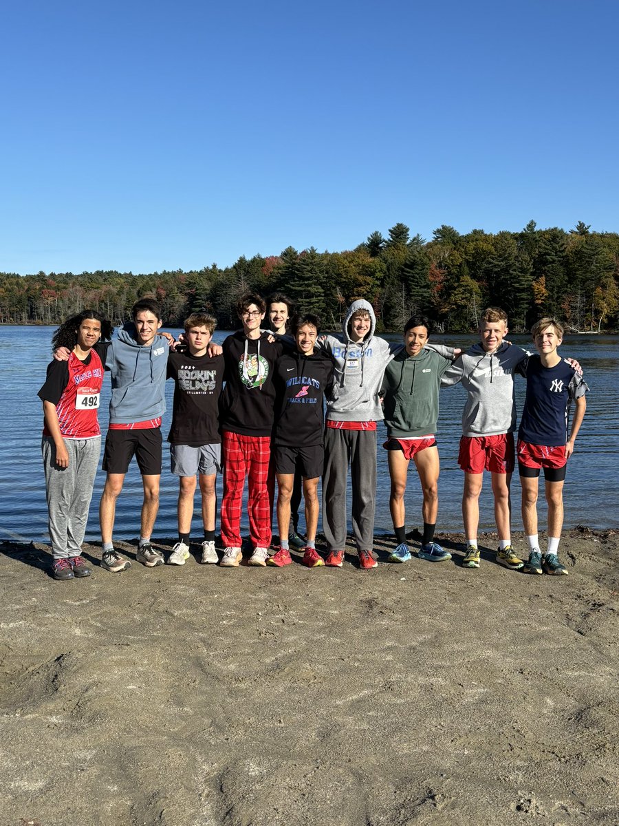 trackMH's tweet photo. Maple Hill varsity XC boys come in second place to Columbia in the Rensselaer County meet today, with all five scorers earning a medal.  There may have been a jump or two in the lake. 🤷‍♀️#hillon3 @HillBoosterClub @MapleHill_HS @MH_Athletics https://t.co/4dOT1F8QEC