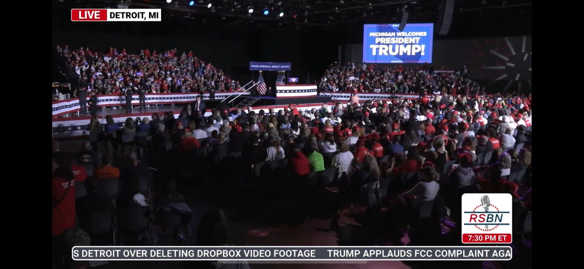 callhertata's tweet photo. Trump’s mic gets cut in downtown Detroit!
The left can’t handle it!! He is killing it. 🙏🔥🔥🔥🔥🔥 LFGGGGGG!!! #makedetroitgreatagain #michiganmiracle #maga #trump2024 https://t.co/TTNDgoHzt6
