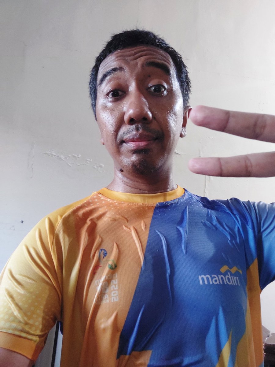 effendisusanto's tweet photo. Runner itu ga berperasaan.. yaiyalaah.. heart rate sendiri saja ga diperhatiin apalagi perasaan orang lain https://t.co/jvlv0JzOCl