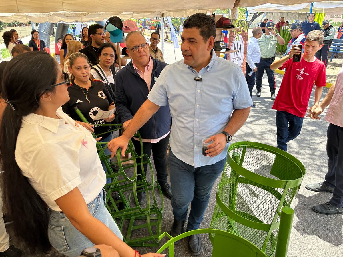 CaroniConcejo's tweet photo. Acompañamos a nuestro alcalde @OviedoPSUV a dar inicio a la Expo Guayana con los empresarios y emprendedores, llenos de diversidad de emprendimientos en comercio, banca, turismo, gastronomía y muchos rubros más.
@NicolasMaduro https://t.co/veMKsusD2t