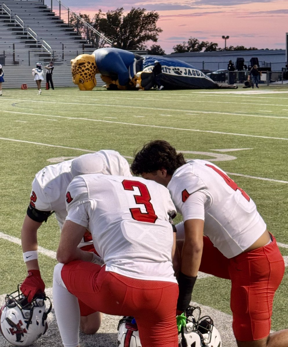 Shannon Knowles tweet media