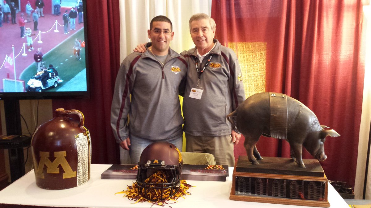 Rest in peace, Coach! Thanks for all that you did for me and the Fairmont Football program. You made a positive difference in our lives and was a role model to all of us ! Heaven won today! #FightOn #halloffamer #57belly @mfca_now <a href="/MSHSL/">Minnesota State High School League</a> @MSHSLjohn @KSUMSports <a href="/CRSorrells/">Charlie Sorrells</a>