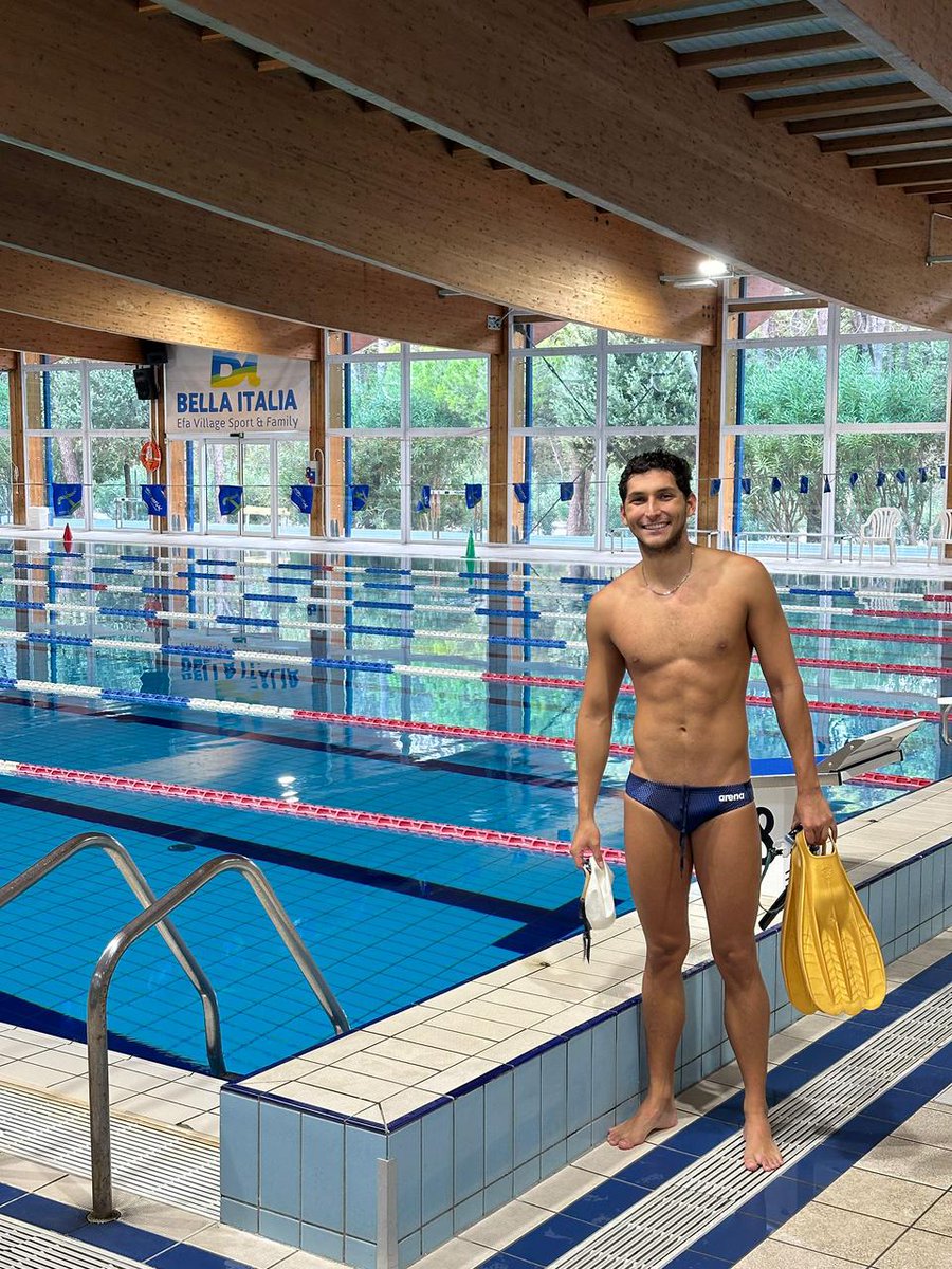 🏊 En Italia,  el nadador ecuatoriano William Birkett estableció un nuevo récord panamericano en el World Cup Golden Final de Natación con Aletas, modalidad 100mts bialetas, imponiendo 43 segundos.
Con esto se ubica dentro del ranking de clasificación a los World Games. 🇪🇨