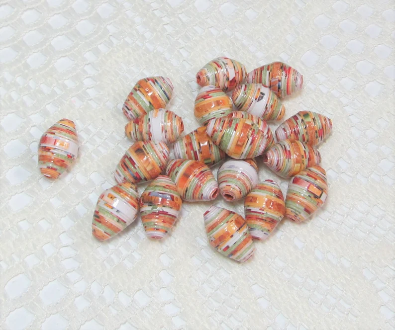 paperbeadboutiq's tweet image. Paper Beads, Loose Handmade Jewelry Making Supplies Craft Supplies Jumbo Barrel Dog Motifs etsy.me/4eQkZzq via @Etsy #craftingbeads #jewelrymakingbeads #papercrafts #handmadebeads