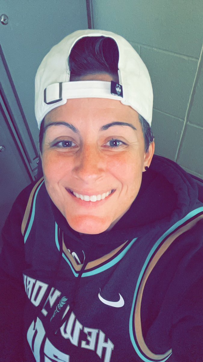 Coach Fron tweet media