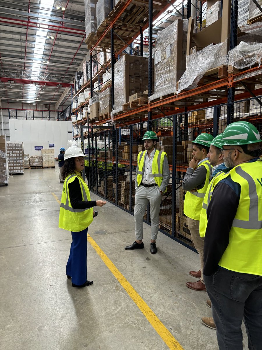 juan_opertti's tweet image. ⁦@UniversidadORT⁩ participantes del Módulo de Óperaciones y Logística del #MBA de ⁦@UniversidadORT⁩ visitan el Hub Logístico #4PL y #Fulfillment Center Costa Oriental en @zonamerica en el marco de aprendizaje activos ⁦@czfuy⁩