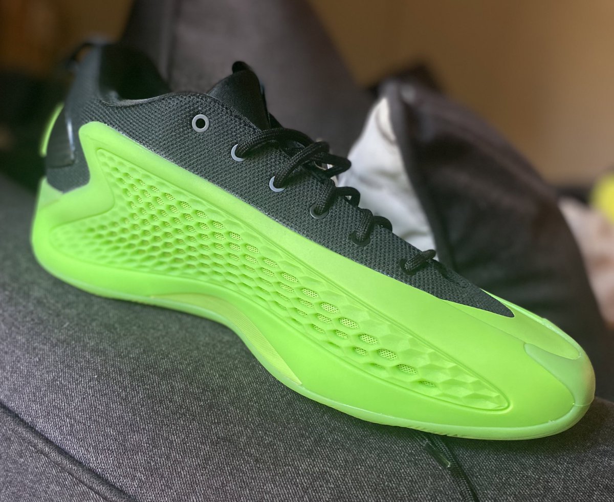 nickdudycha's tweet photo. I’m gonna be a problem on the court just from these AE1’s alone #believethat https://t.co/Oi8pEXyXLO
