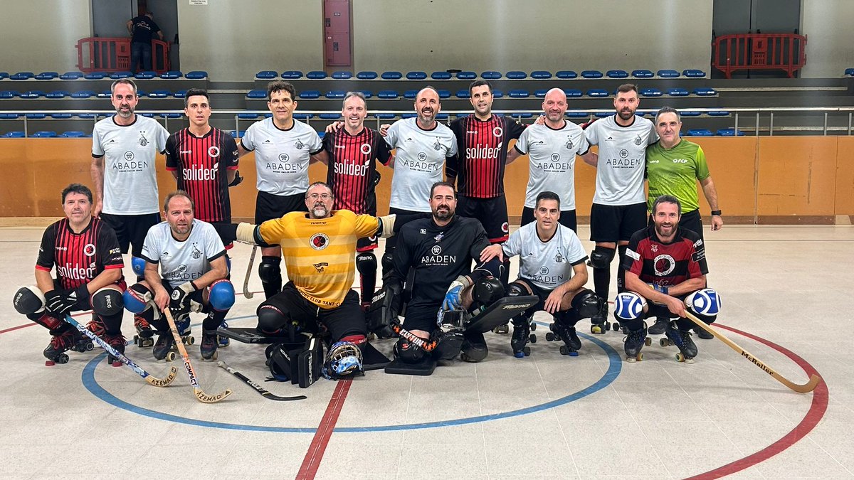 Derrota x la mínima 4 a 3 en un partit de tu a tu amb el Malgrat, bon tercer temps!!! <a href="/phcsantcugat/">Solideo Patí Hoquei Club Sant Cugat</a> #oldleague #hoqueipatins