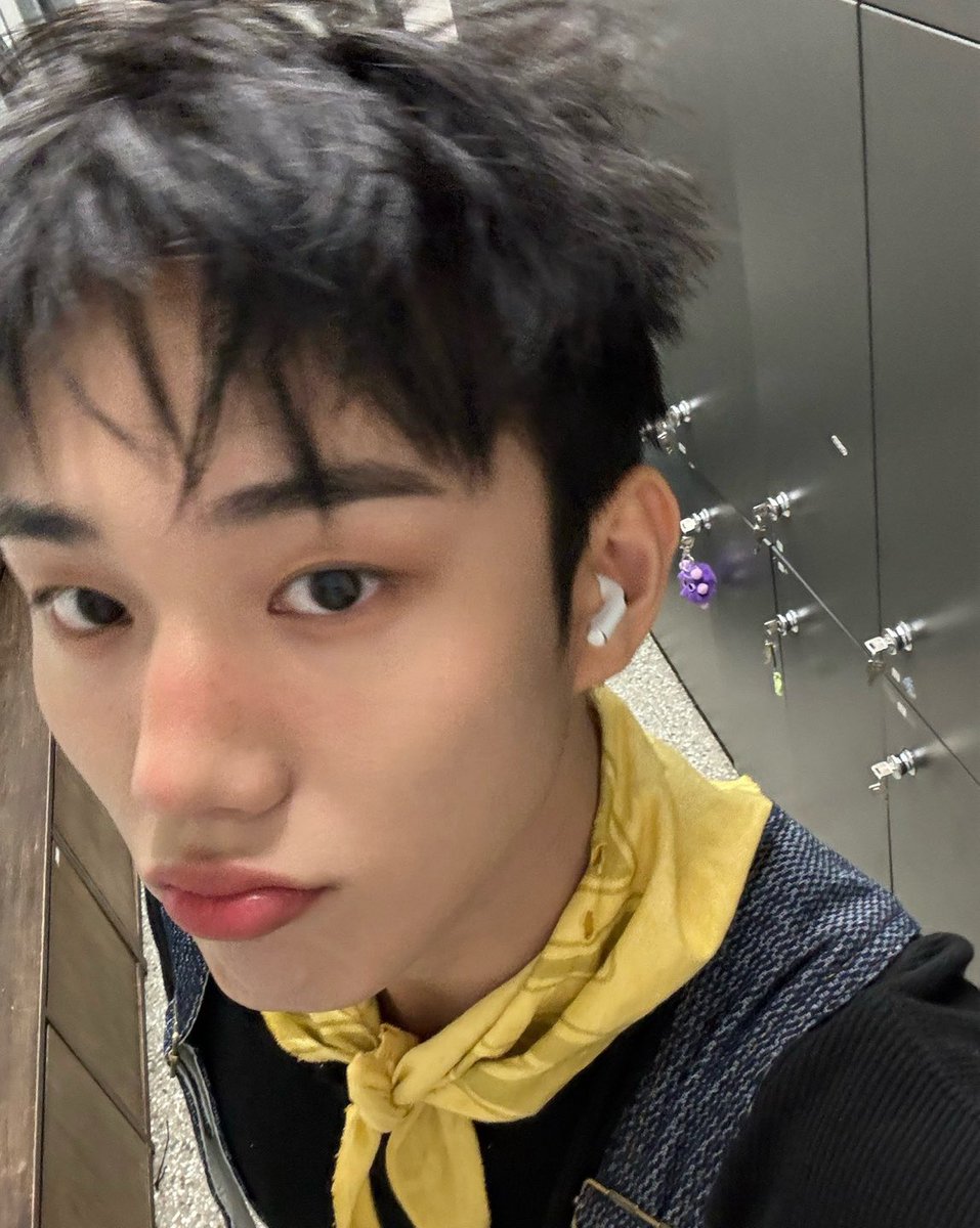 jnodeamor's tweet image. Busco mutis ᵔⰙᵔ #kpoptwt #stantwt
🫧 fran | 07 | infp | he | 🇨🇴 
Favs: NCT/SVT/p1h/ateez/SKZ/txt/SHINee/riize/zb1/bts (hay más!!)
No soy nuevo en twt, solo flopeo mucho 😥
★Acepto cualquier fandom mientras no rebajen!
✰ flasheo confianza rápido
Rt y fav= mutis!