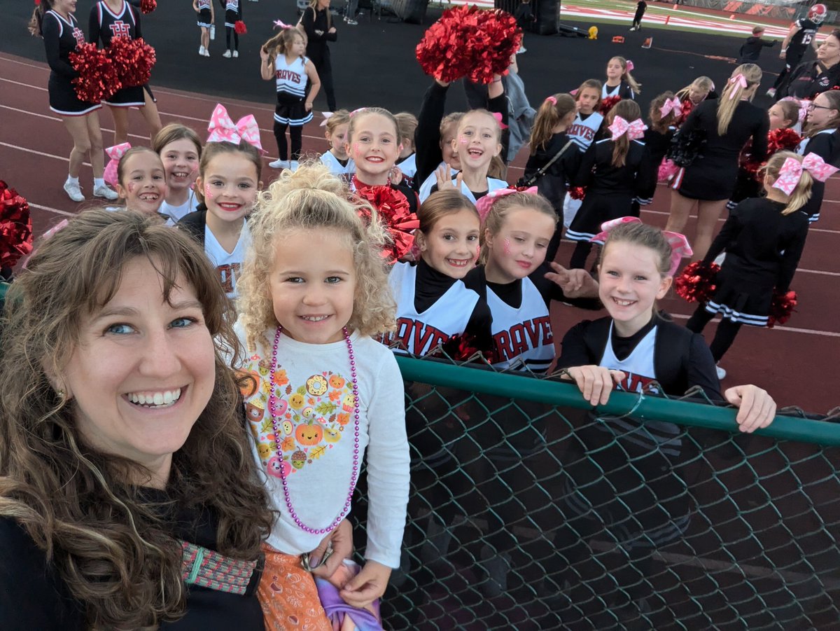 My little Brave was very excited to meet these awesome cheerleaders and cheer on the Braves tonight! #IHPromise