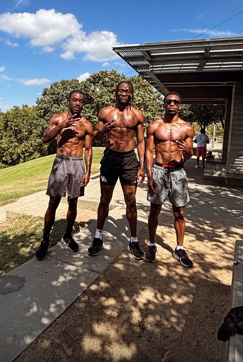 Prentice Sanders💚 tweet media