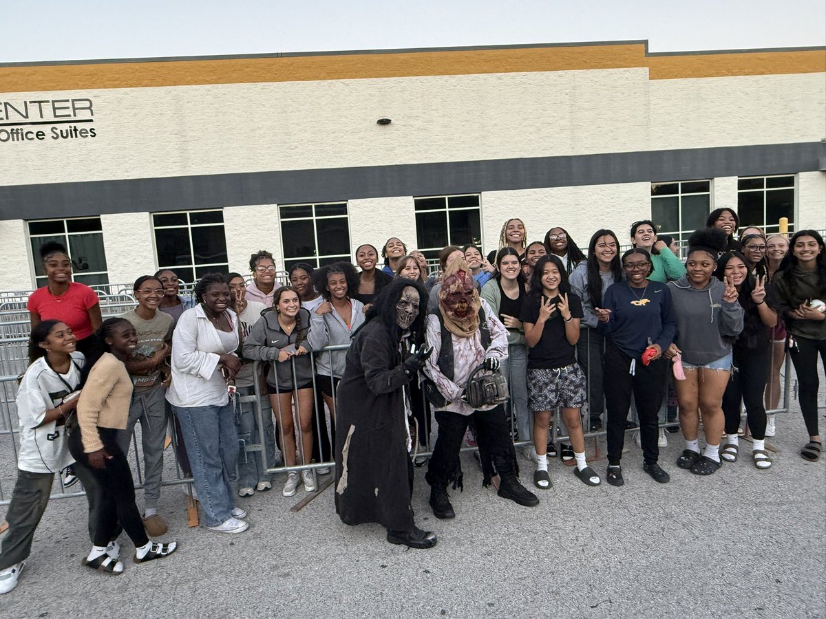 We had a blast for the first Friday of the season at 13th floor! Girls were running faster than we have ever seen them run.