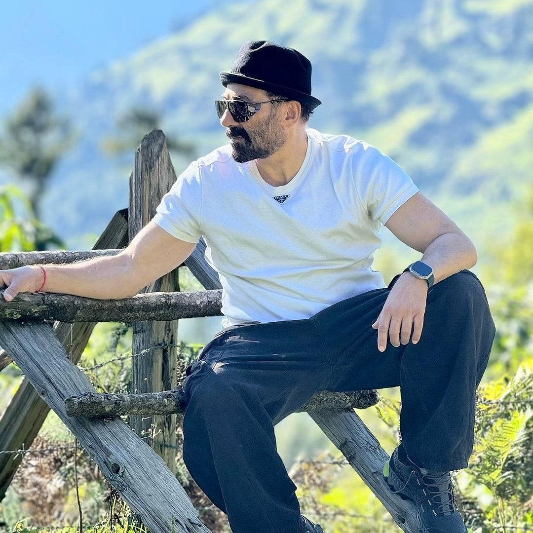 the_singh45's tweet photo. Acknowledge their talent: "May this special day be filled with joy, laughter, and love. Your extraordinary accomplishments and remarkable success are a testament to your incredible talent, hard work, and determination". 
 @iamsunnydeol 
#myidol https://t.co/OLBXKicQ4n