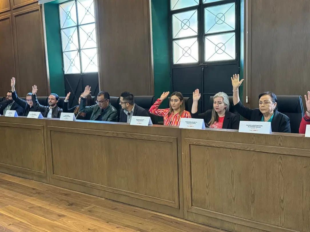 Hoy fue la Sesión de Instalación de la Comisión Edilicia de Obras Públicas e Infraestructura, estuve junto con mis compañeros regidores y nuestro presidente <a href="/GerardoQuirinoV/">Gerardo Quirino</a>.

Tengo el orgullo de ser vocal de esta comisión.

#DoñaMary