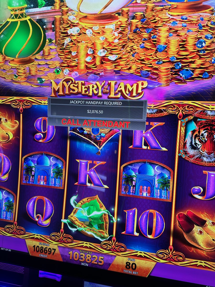 Casino Royale Hotel tweet media