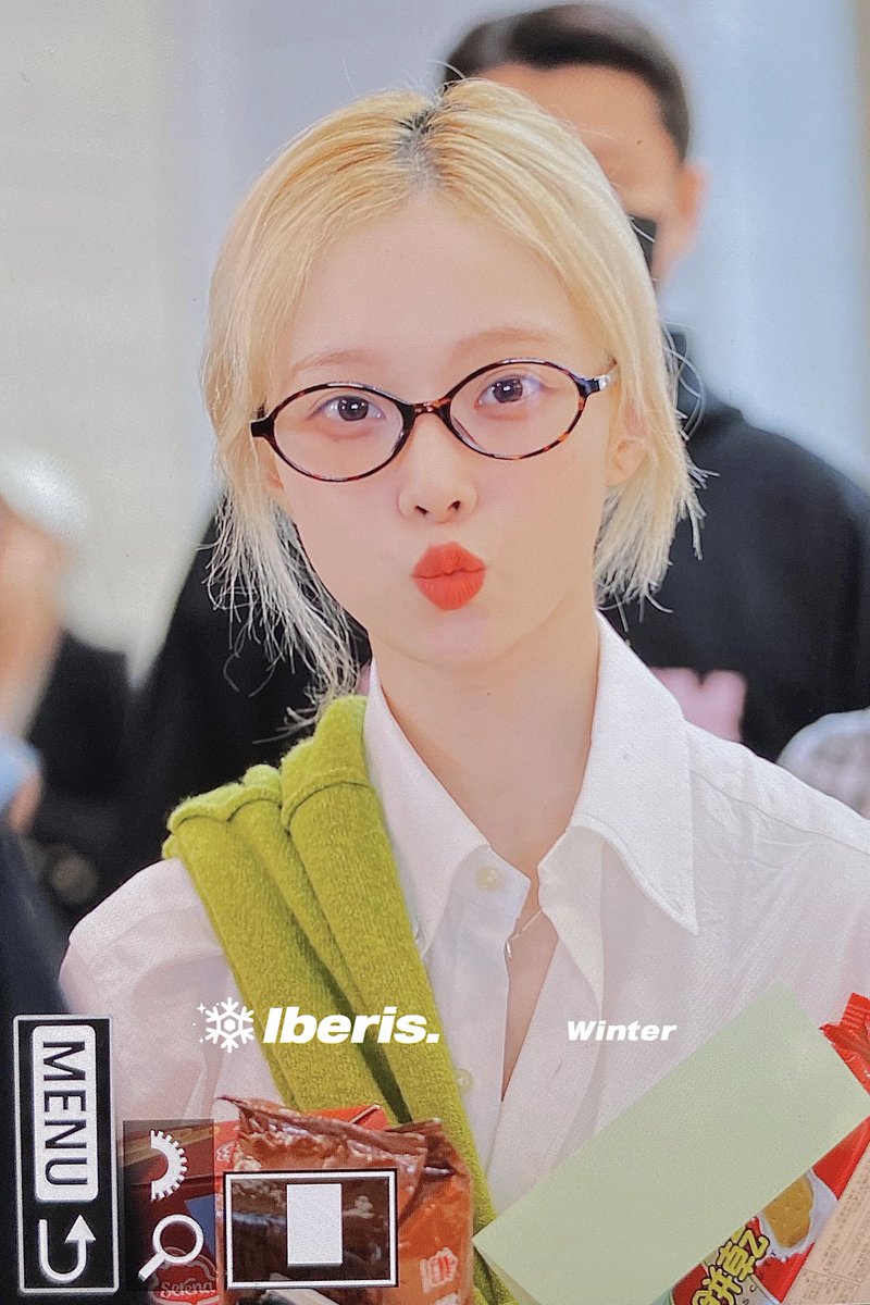 iberiswinter's tweet photo. 241019 ICN 아기새등장 #윈터 #winter #에스파 #aespa https://t.co/Z58tLwt47x