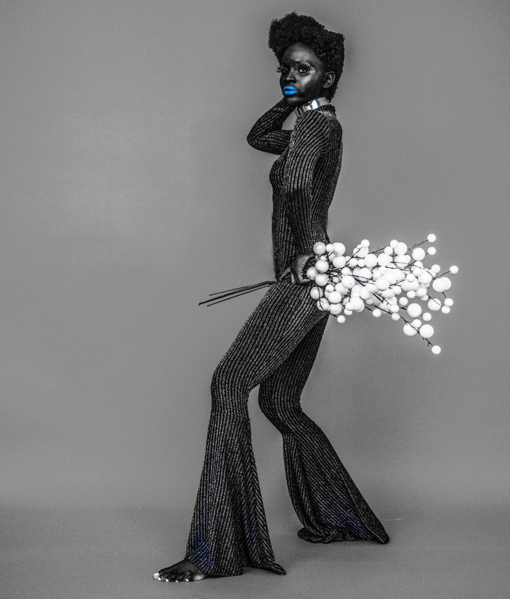 Irresistible Confidence.
•
Celeb Photography: Alec Cosing Fashion
•
#gaabeo #gachaguaimpeached #GH180 #GH18O #GHGala6 #GOKPOPxWOOHYUN #GOLD #goudentelevizierring #GuatemalaSaleAdelante #Guatemala #JummahMubarak #justice #JusticeForImranKhan #JusticiaParaSofía #jungkook #bebek