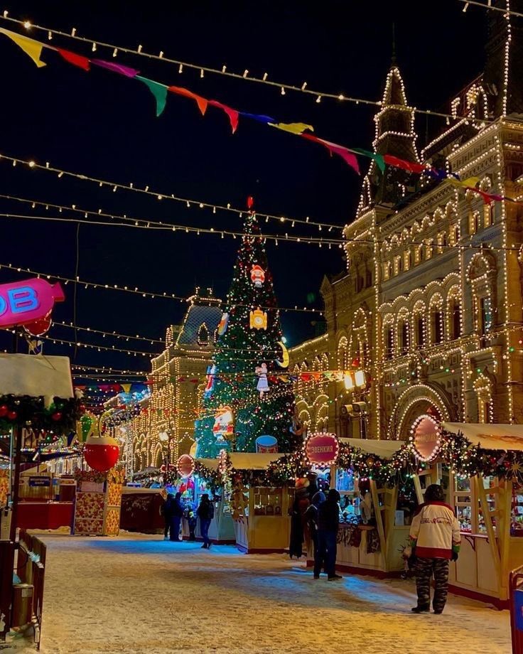 nchdaq's tweet image. hey , only 67 days left until Christmas! &amp;amp; I’m missing everything about Christmas already :- )🎄🍪🚂 ✩‧₊˚ ⋆