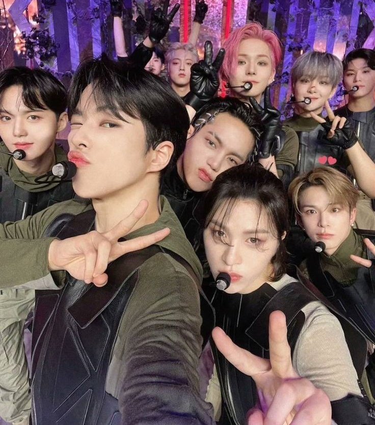 kpopbissh's tweet photo. Let's go Teumes! 💪💎

#treasure #2024MAMAVOTE @treasuremembers https://t.co/yZIK9BjQyO