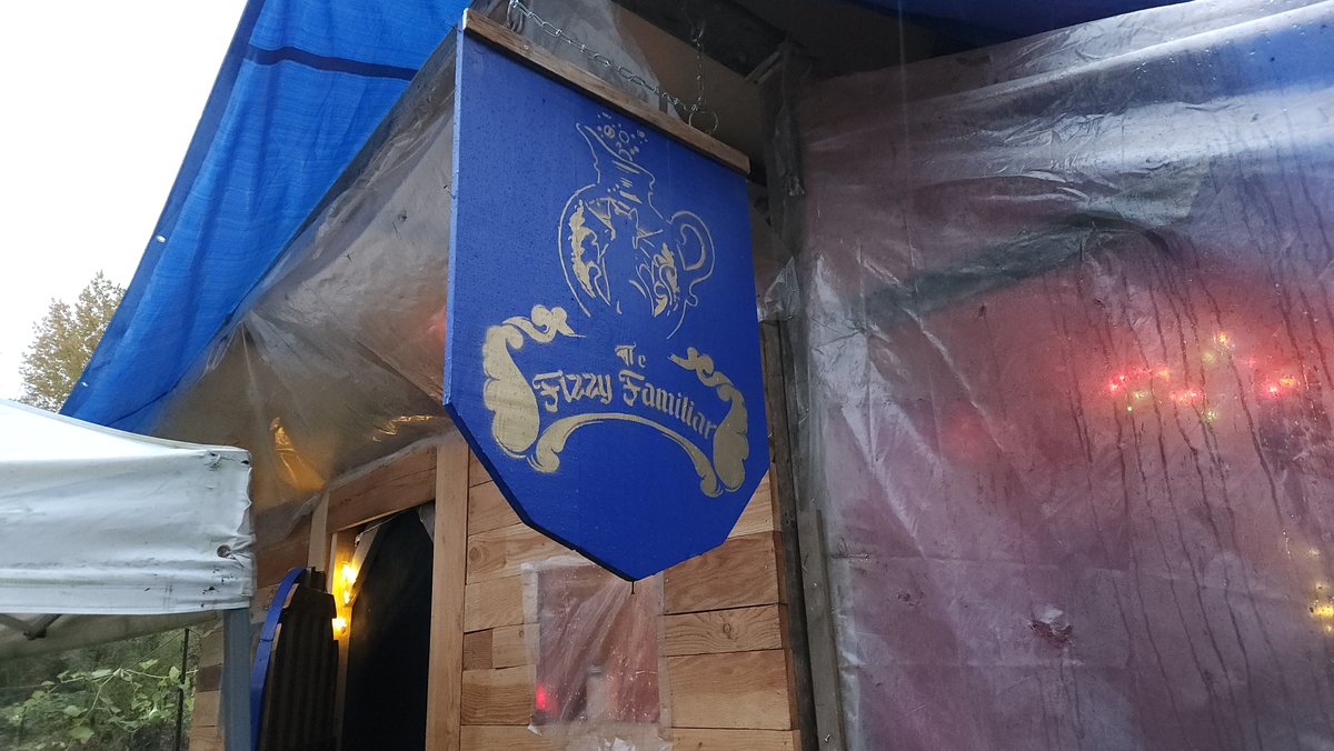 WillSysRefDoc's tweet photo. William SRD lore. My friends and I have a portable tavern we built for D&amp;D and music festivals https://t.co/Dtyq9xkdjg