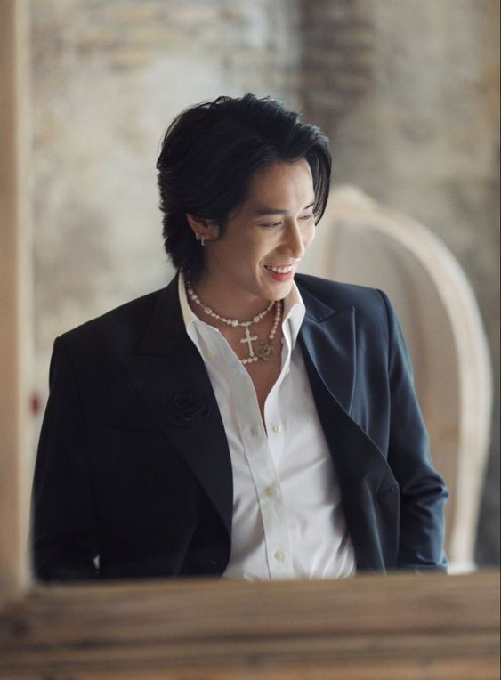 xander.leung insta update

xander.leung ㅤAiming for a bigger one, but we doing it step by step.