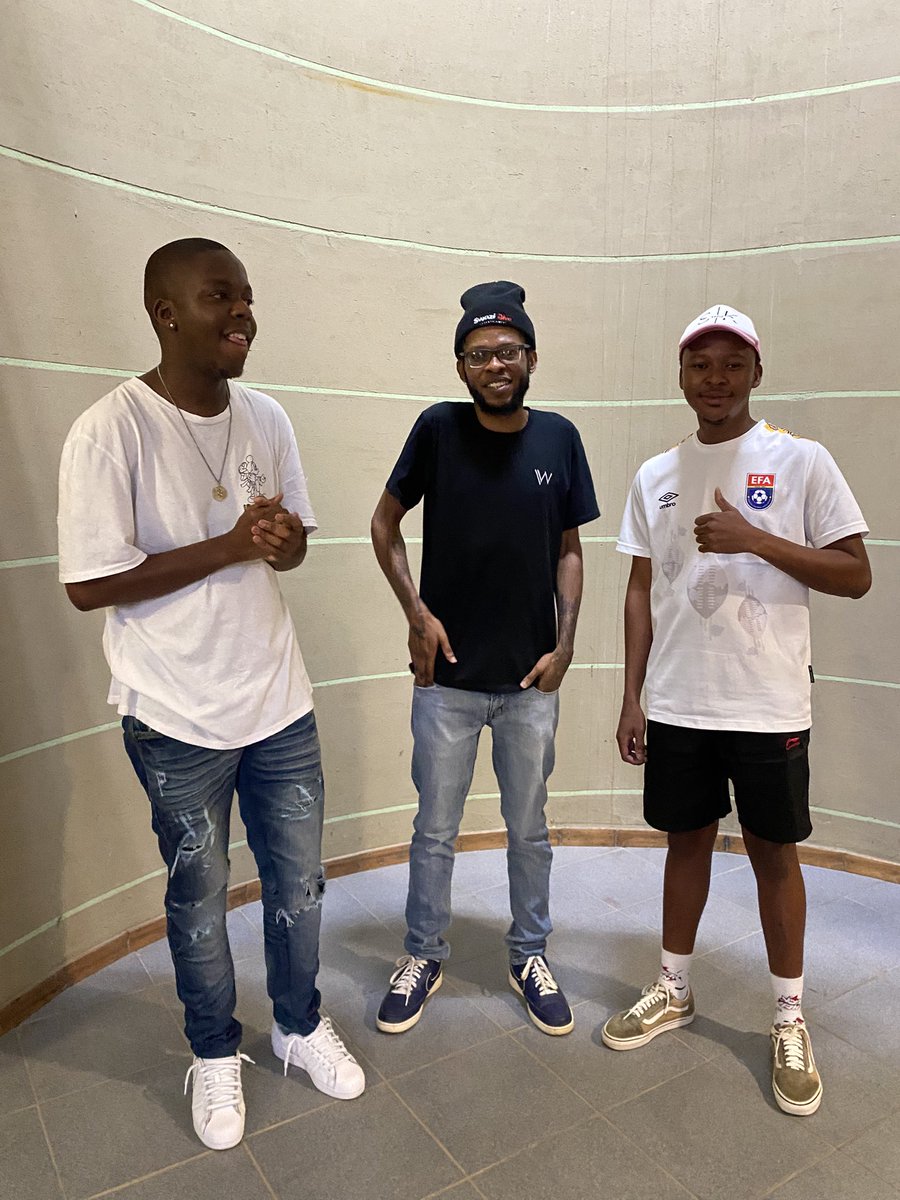 never realized i talk toooo much😂
anyways shoutout to everyone that tuned in ♥️. thank you <a href="/radiophlyness/">Supaphly🧚🏽‍♂️</a> for the invite🫂