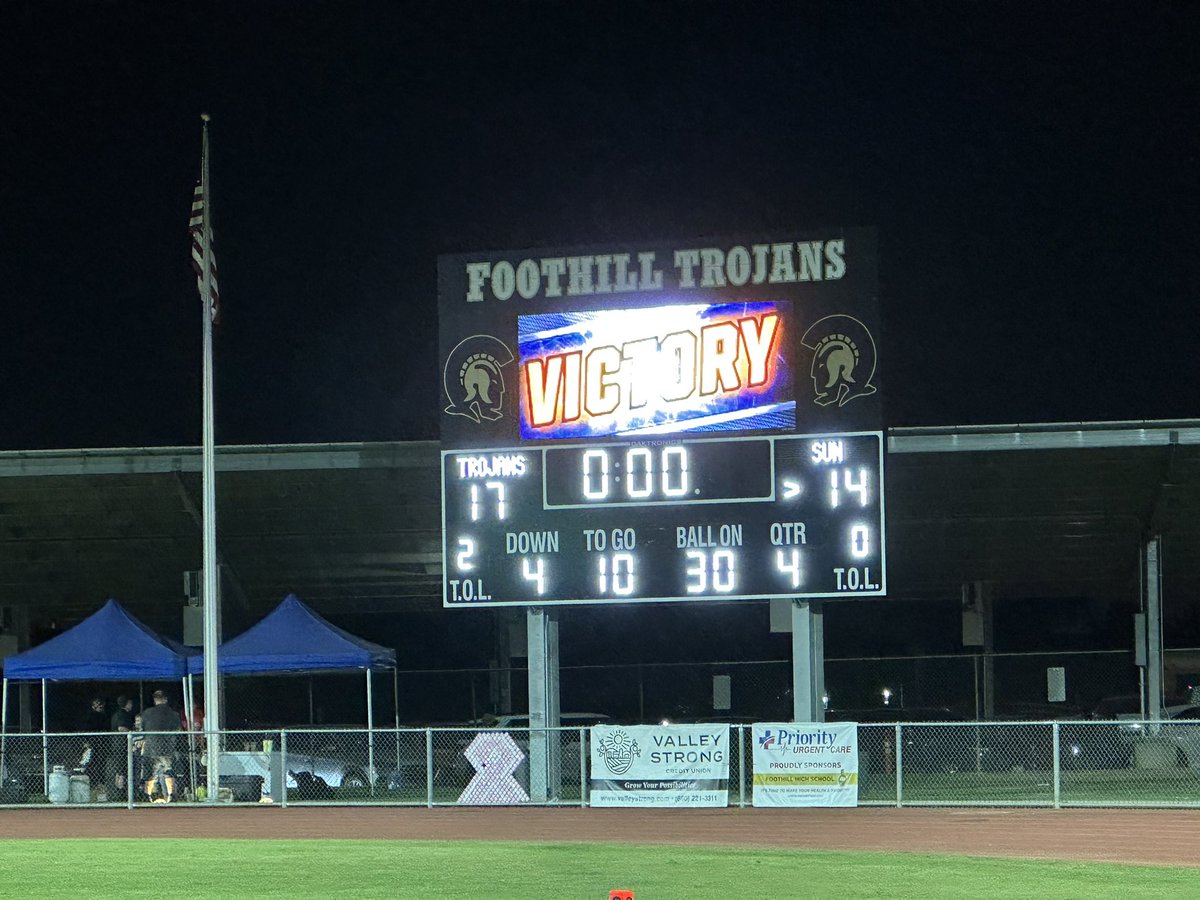 Foothill High School (@foothilltrojans) on Twitter photo The Trojans had a great win tonight over Del Oro! We are proud of you!
#InOurTrojanEra
<a href="/KernHighNetwork/">Kern High Network</a> <a href="/HometownBAK/">Hometown Sports</a> <a href="/BVarsityLive/">BVarsityLive</a> The Trojans had a great win tonight over Del Oro! We are proud of you!
#InOurTrojanEra
<a href="/KernHighNetwork/">Kern High Network</a> <a href="/HometownBAK/">Hometown Sports</a> <a href="/BVarsityLive/">BVarsityLive</a>