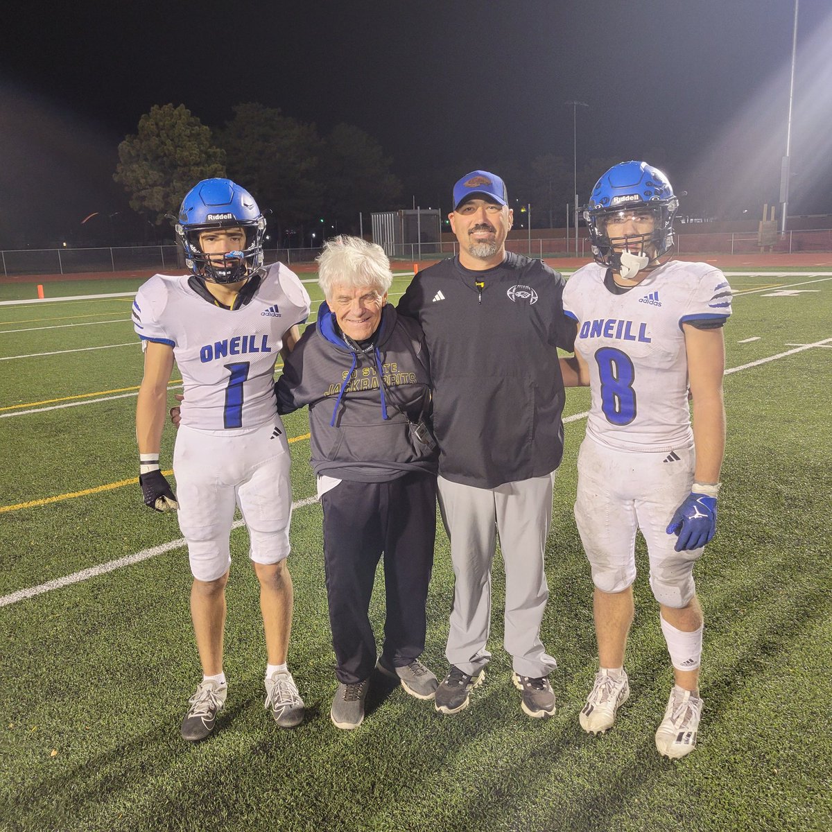 1000ydguy's tweet photo. I had a ton of respect for O'Neill head coach Brock Eichelberger when he was a 1000 yard rusher for Beemer in 1992 &amp; 1993 and also as the Eagles head guy. Now he has 2 talented sons #8 Brady &amp; #1 Braxen. So cool! I love HS Football!. https://t.co/SdMwB74HF9