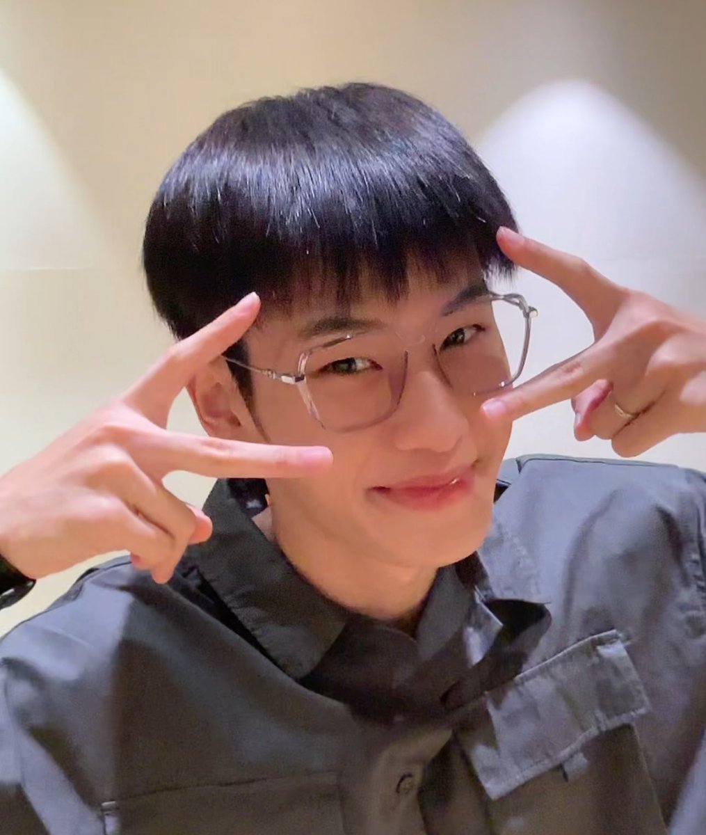crushon9x's tweet photo. เข้าใจทุกอย่าง ตอนผมไม่เซตน่ารักตะโกนมากแบบที่พี่อู๋บอก น่ารักแบบจะบ้าๆๆๆๆๆๆๆๆๆ 😭😭😭😭😭😭😭😭😭😭😭 ไม่ไหว ใครจะไหวกันขอลาไปก่อนของจริงงง ㅠㅠㅠㅠㅠㅠㅠㅠㅠㅠㅠㅠㅠㅠㅠㅠㅠㅠㅠㅠㅠㅠㅠㅠㅠㅠㅠㅠㅠㅠㅠㅠㅠㅠ

@TOTOGABACK 
#ออฟโรด #offroadKTP #OFFROAD https://t.co/3muykuW9vT