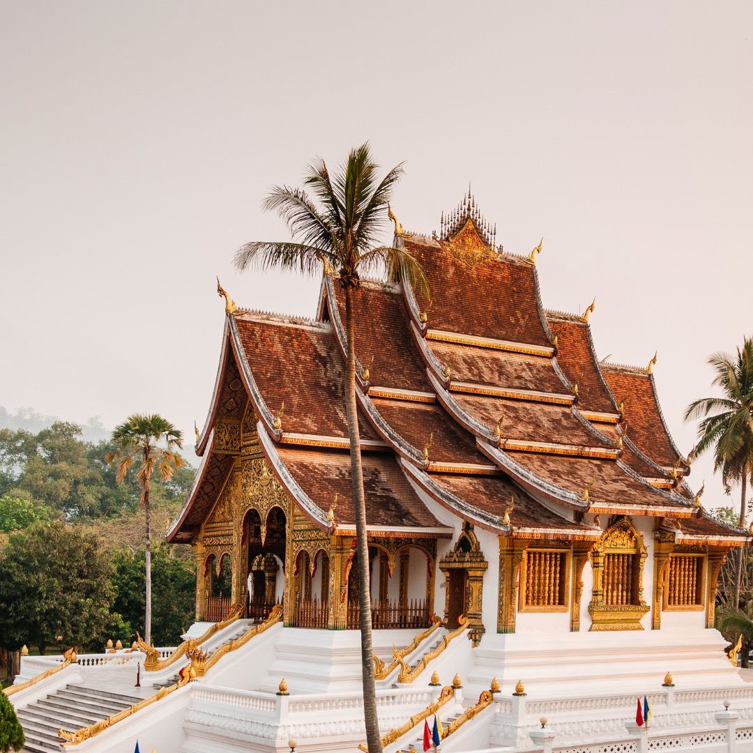 ideexviaggiare's tweet photo. #LuangPrabang è stata dichiarata patrimonio mondiale dell’#UNESCO nel 1995 grazie alla sua straordinaria fusione di #architettura coloniale francese e #templi buddisti.
Un vero gioiello nel cuore del #Laos!
Scopri di più: https://t.co/Hv3Aaz9Zjl
#travel #travelmore https://t.co/t3Rjhw7Pba