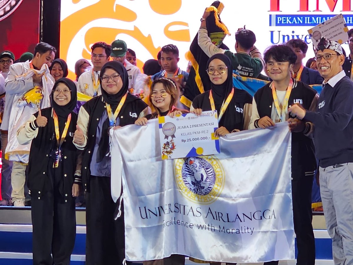 hypatria's tweet photo. after all those blood, sweat, tears,
restless days, sleepless nights,

I did it guysss 😭😭😭 akhirnya bisa bobo dengan tenang 🥹🤲 https://t.co/pMSf5e5CSm
