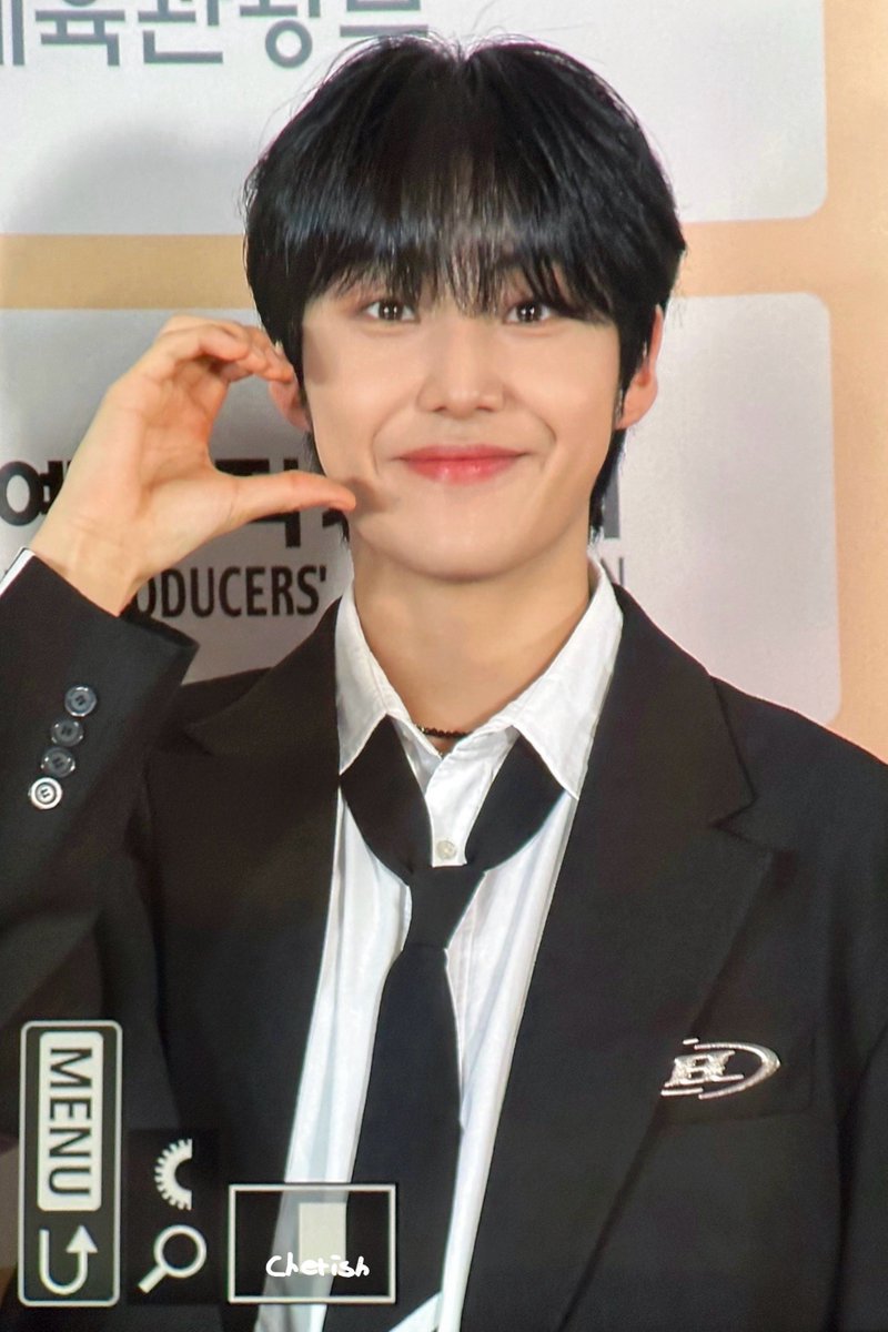 보자마자 반갑게 인사해주는
사랑둥이 은상이🥹🧡

오늘 드림콘서트 공연 화이팅💛