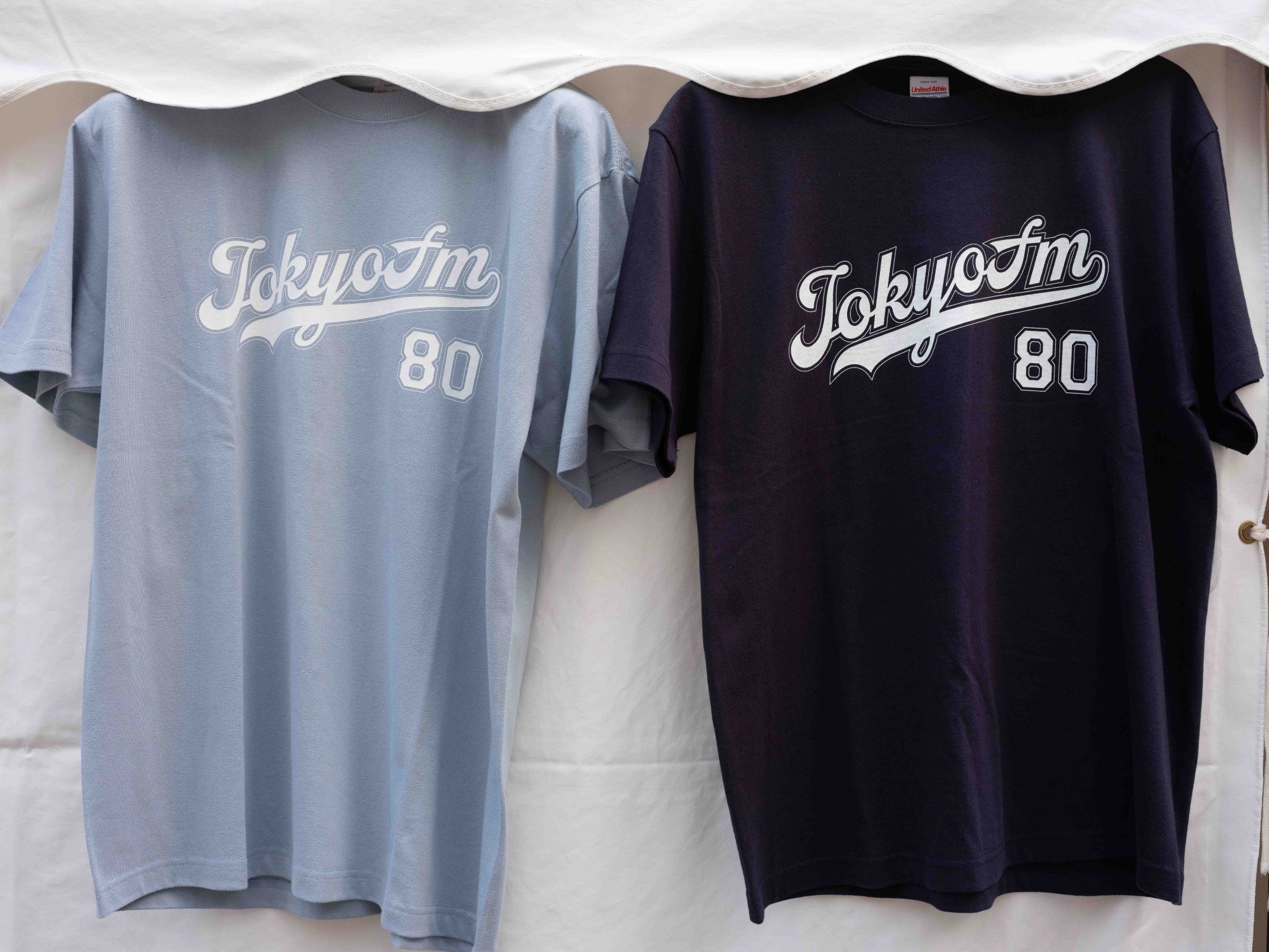 【まつり】様　味な副音声 Tシャツ ステッカー　おいしくってありがとう 初音兎薬魅邇】Crush your evil passions Tシャツ【Back】（無垢