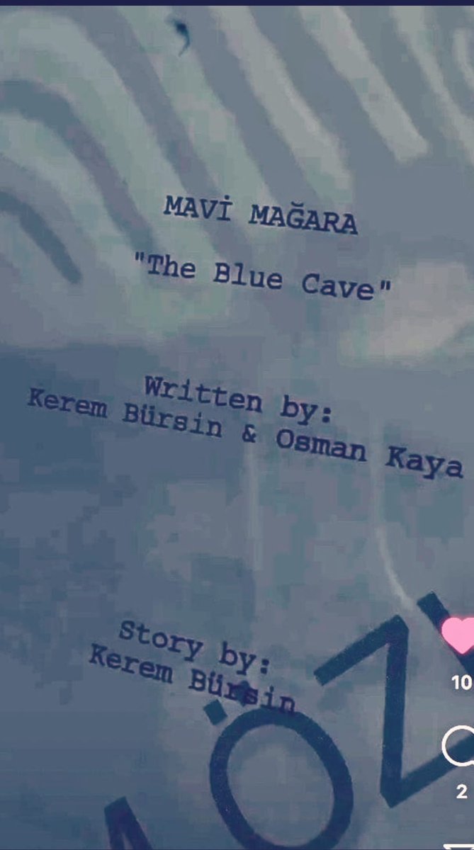 Kerembürsin vivió un día de intensas emociones el día de la gala de #MaviMağara  Era el protagonista,  el guionista y una pieza clave en la producción,  lo que suponía una gran responsabilidad.  Se le veía emocionado y nervioso. 
Al finalizar la proyección 
SIGUE (⬇️⬇️)