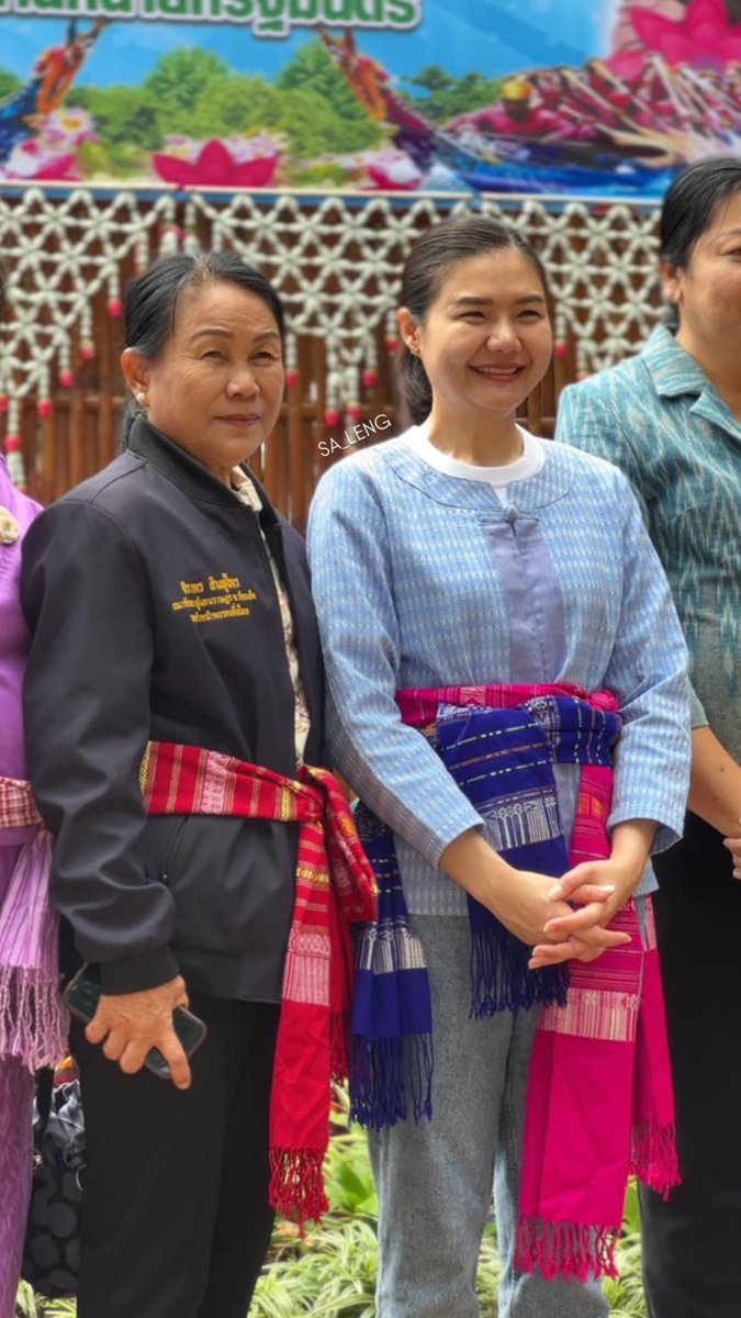 ท่านรัฐมนตรีจิราพร กับคุณแม่เอมอร 💙
#จิราพรสินธุไพร
