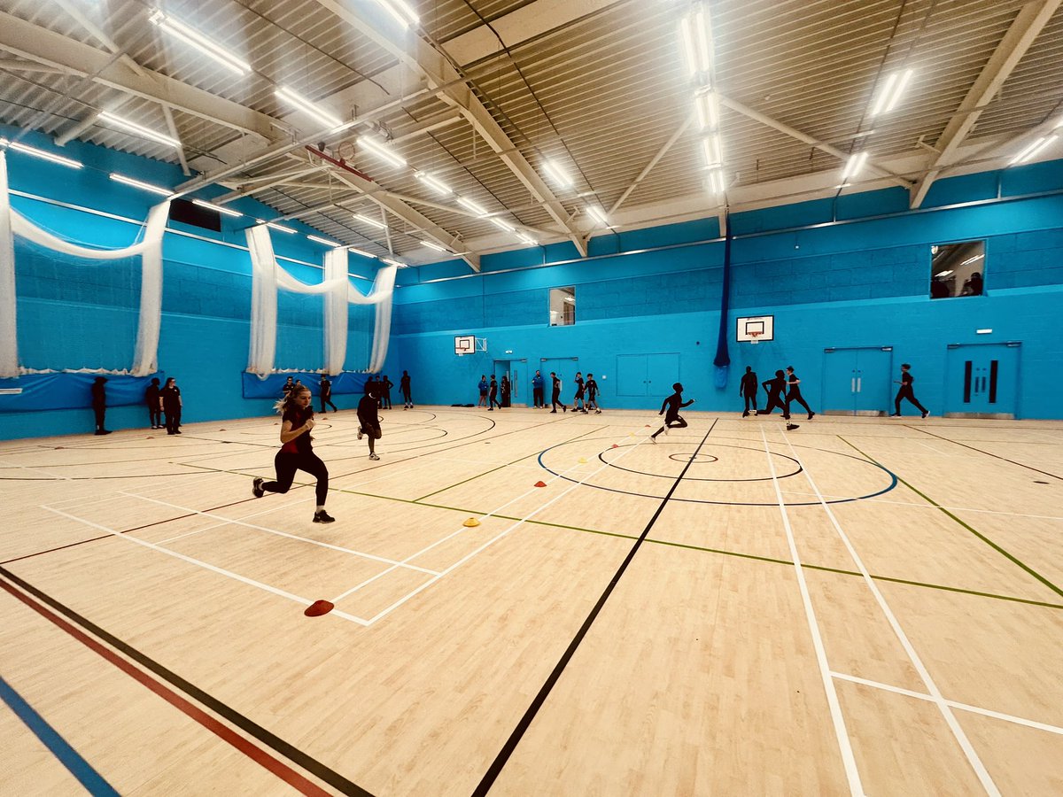 It was a huge honour to welcome former <a href="/TeamGB/">Team GB</a> Olympian, <a href="/dwainchambers/">Dwain Chambers</a> to OSA yesterday for an inspirational talk about his career and lessons our learners can use in their everyday lives!

The session was then followed by a technical workshop for our GCSE PE learners!

#TeamOSA