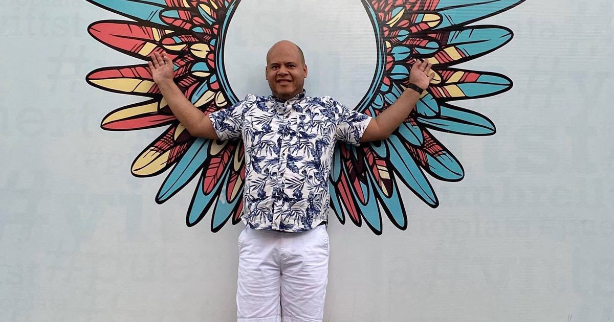 RichTatum's tweet image. Both @hamletbatista and @rjonesx were mentioned from the stage at #TechSEOconnect 2024…

I had to reflect on their long-lasting, positive influence in an industry where being “technically correct” often trumps being kind. These giants were smart but friendly, confident but…