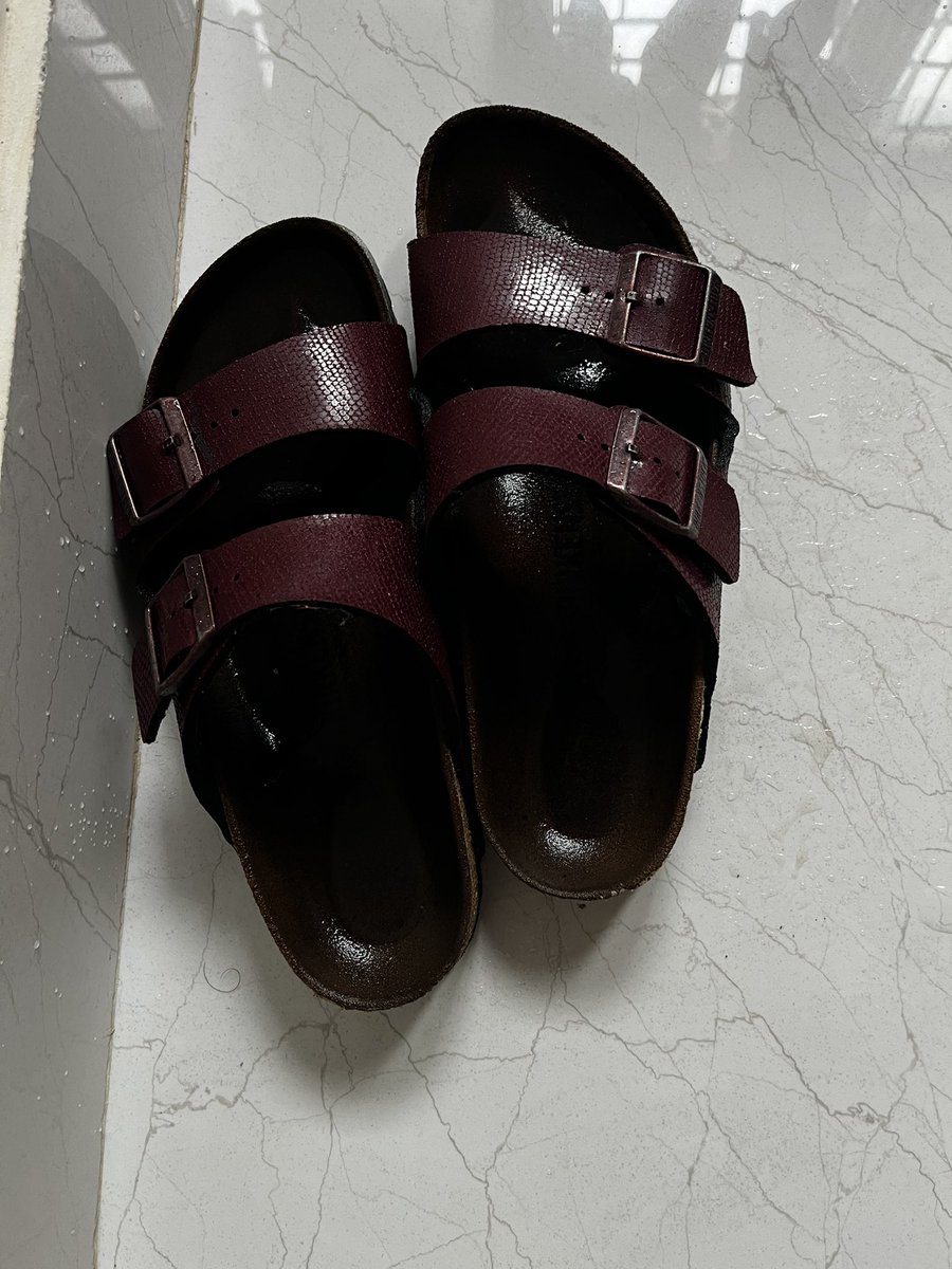 quantum_coder's tweet photo. aaj birkenstocks ki mkc hogai🫠 https://t.co/8FBOR1K4ZI