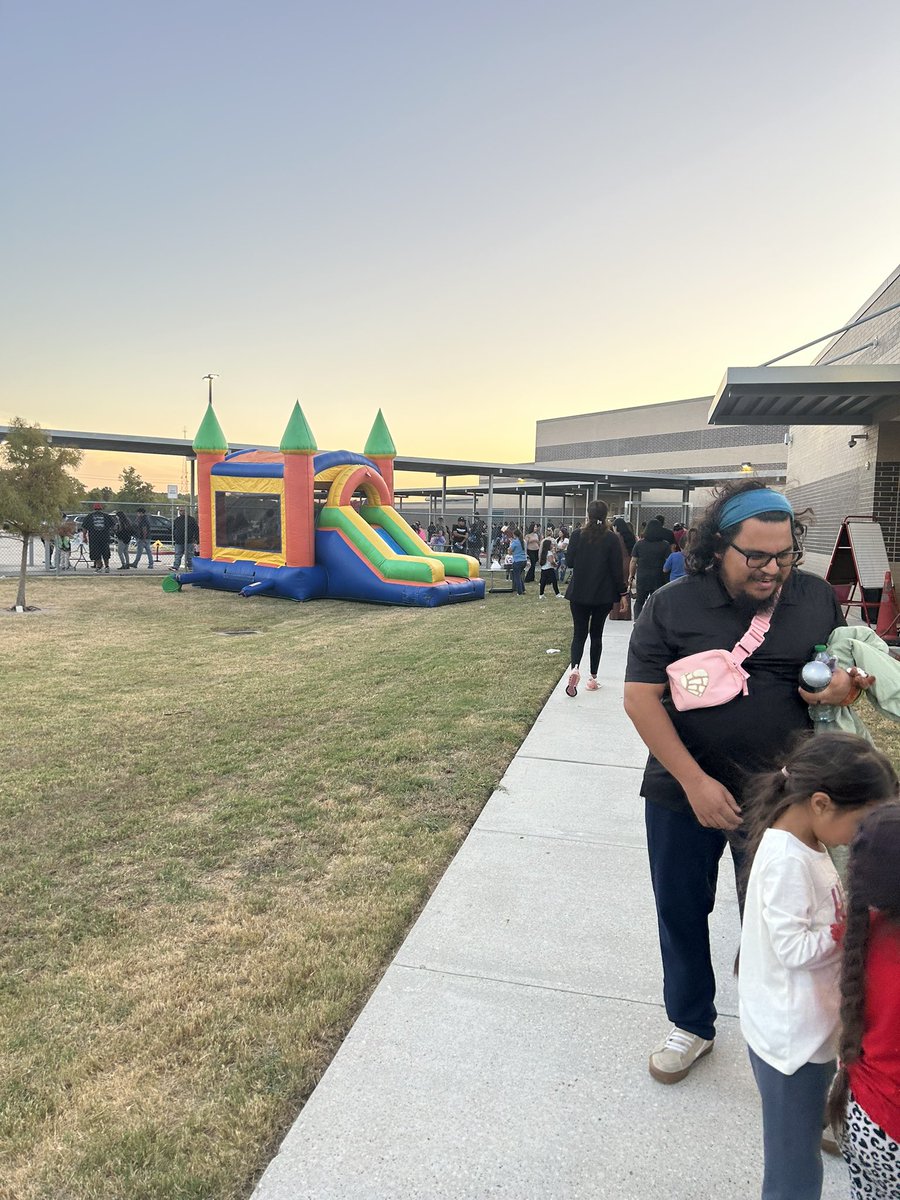 Rosalinda Garcia tweet media