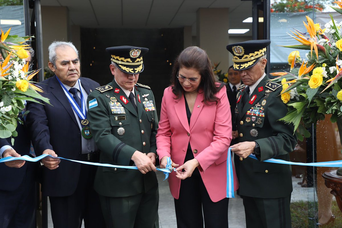 En conmemoración de su XIX aniversario, la <a href="/udh_hn/">UDH</a> inauguró su nueva biblioteca, un proyecto que comenzó en 2023 y concluyó en octubre de 2024, este espacio moderno brindará a los estudiantes acceso a recursos actualizados, tecnología de punta y áreas de estudio colaborativo.