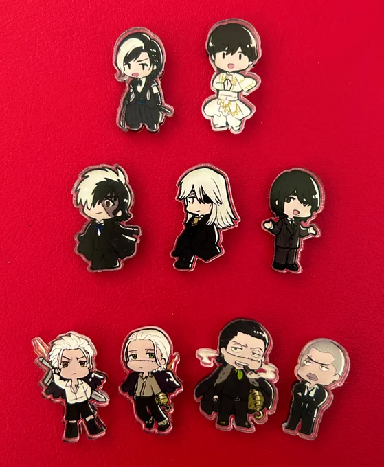 推し白黒率が高い シャカシャカスマホケース作ろうと思ったらケースのサイズ間違えてシャカシャカできなかった